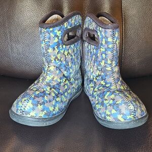 Bogs Infant Toddler Kids Blue & Green Camo Insulated Boot Rated 14°F